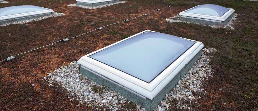 LAMILUX – ΓΥΑΛΙΝΟΙ ΔΙΑΦΩΤΙΣΤΟΙ ΘΟΛΟΙ – ΚΟΥΠΟΛΕΣ ΝΕΟ