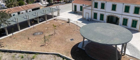 Στέγαστρο εκδηλώσεων στην Πόλη Χρυσοχούς